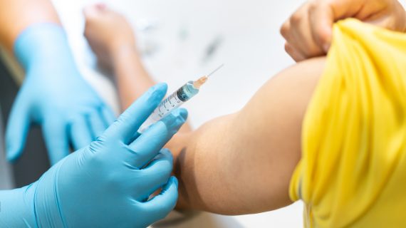 DPRD Sebut Vaksinasi Tahap 2 di Tangsel Berjalan Lancar